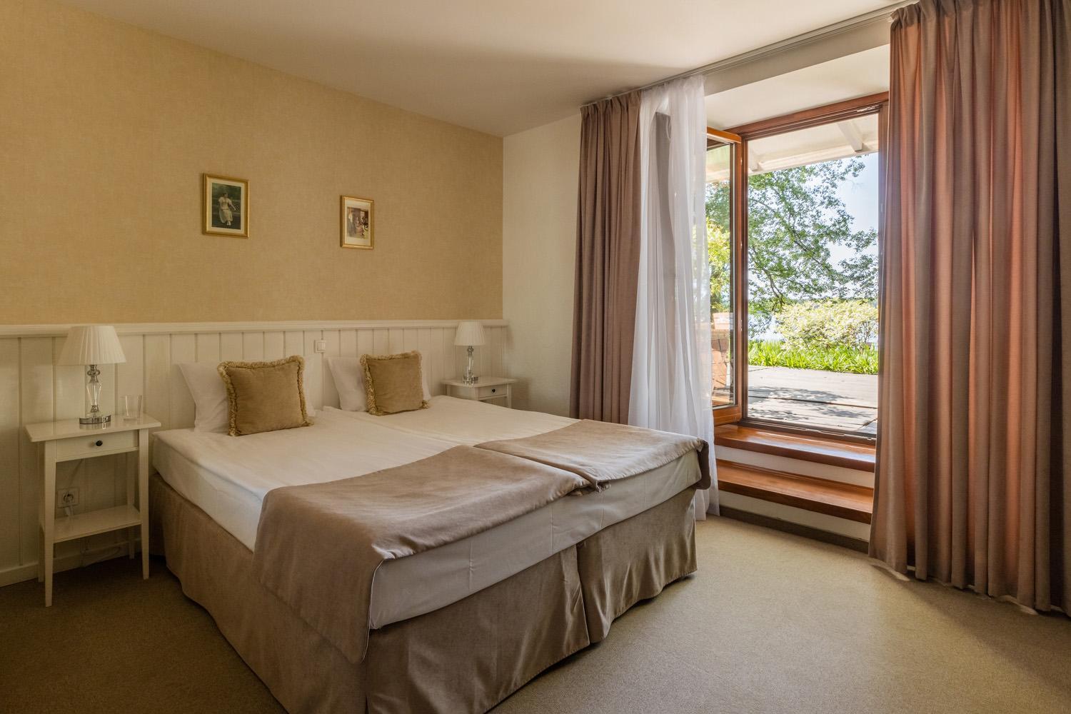 Jablon Lake Resort Pisz Eksteriør billede