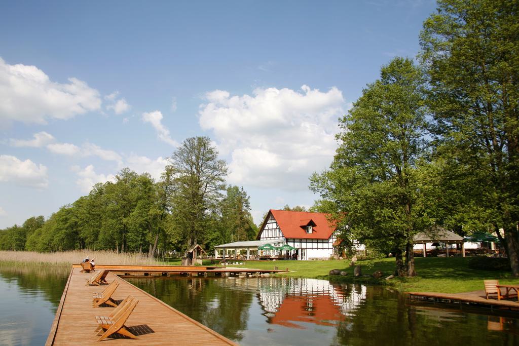 Jablon Lake Resort Pisz Eksteriør billede